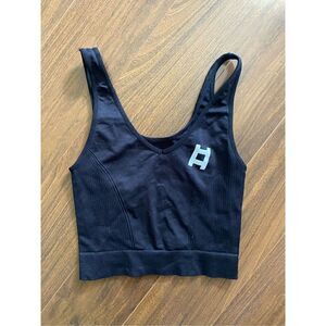ALALA S stretchy black crop workout tank with LADDER logo